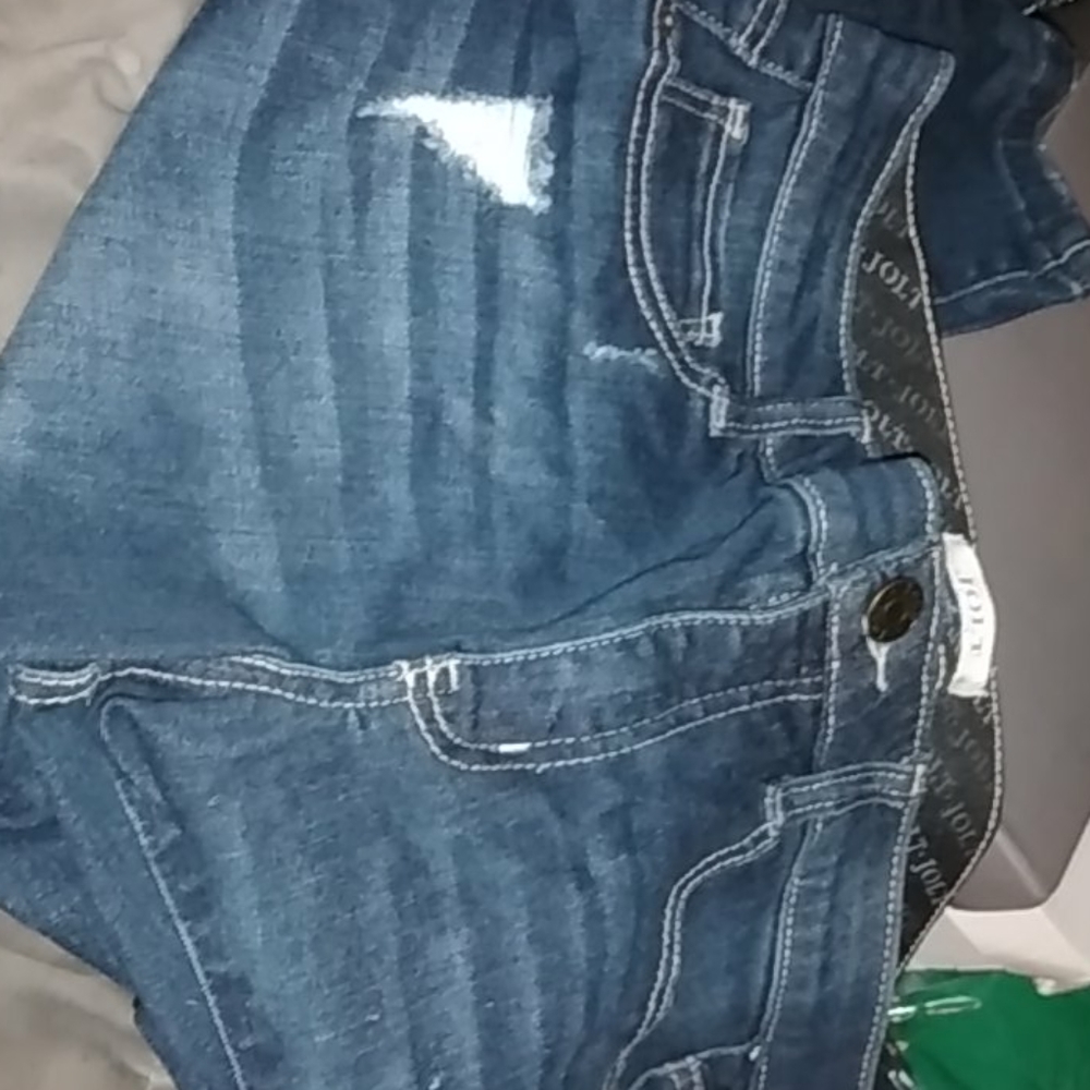 Jean's - Picture 2 of 3